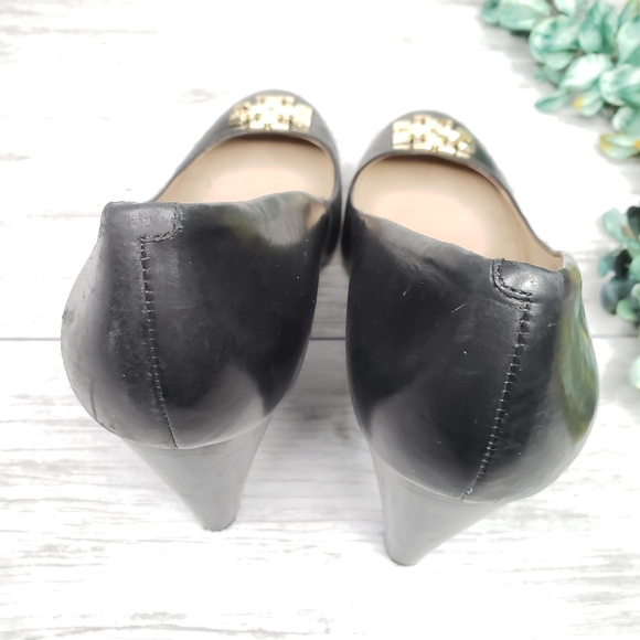 Tory Burch Wedges Black Heels Leather 11 Gold T Logo - Picture 7 of 12